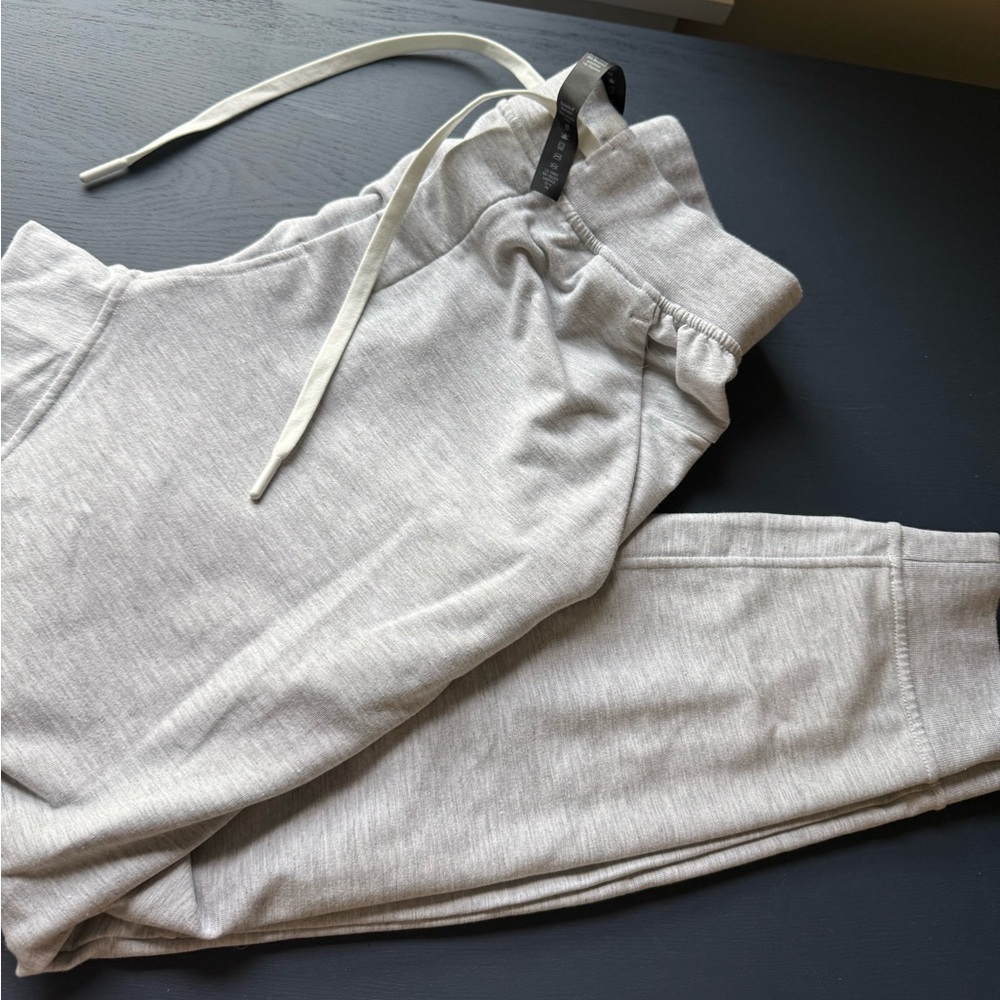 Men’s XS Lululemon City Sweat Jogger *Shorter